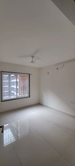 Master Bedroom in 4 BHK Apartment at Shubh Gateway, Viman Nagar – for Rent