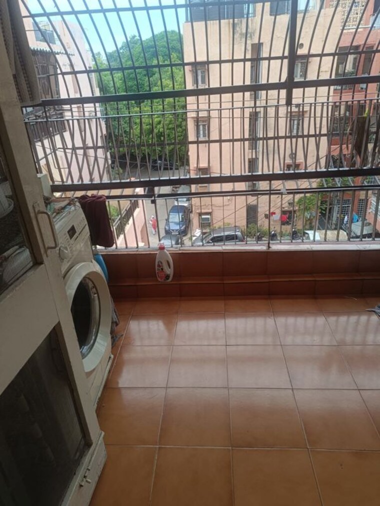 Balcony, east of kailash 2 Bedroom 1200 Sq.Ft. Builder Floor In East Of Kailash Delhi 10109657