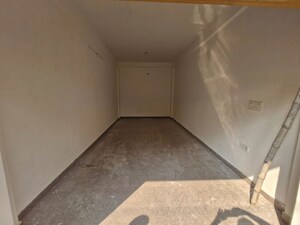  Shop For Rent in Gomti Nagar