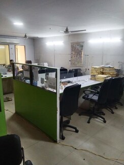 Office Space For Rent in Hazratganj