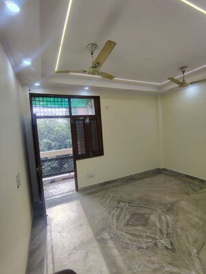 2 BHK Builder Floor For Rent in Kalkaji