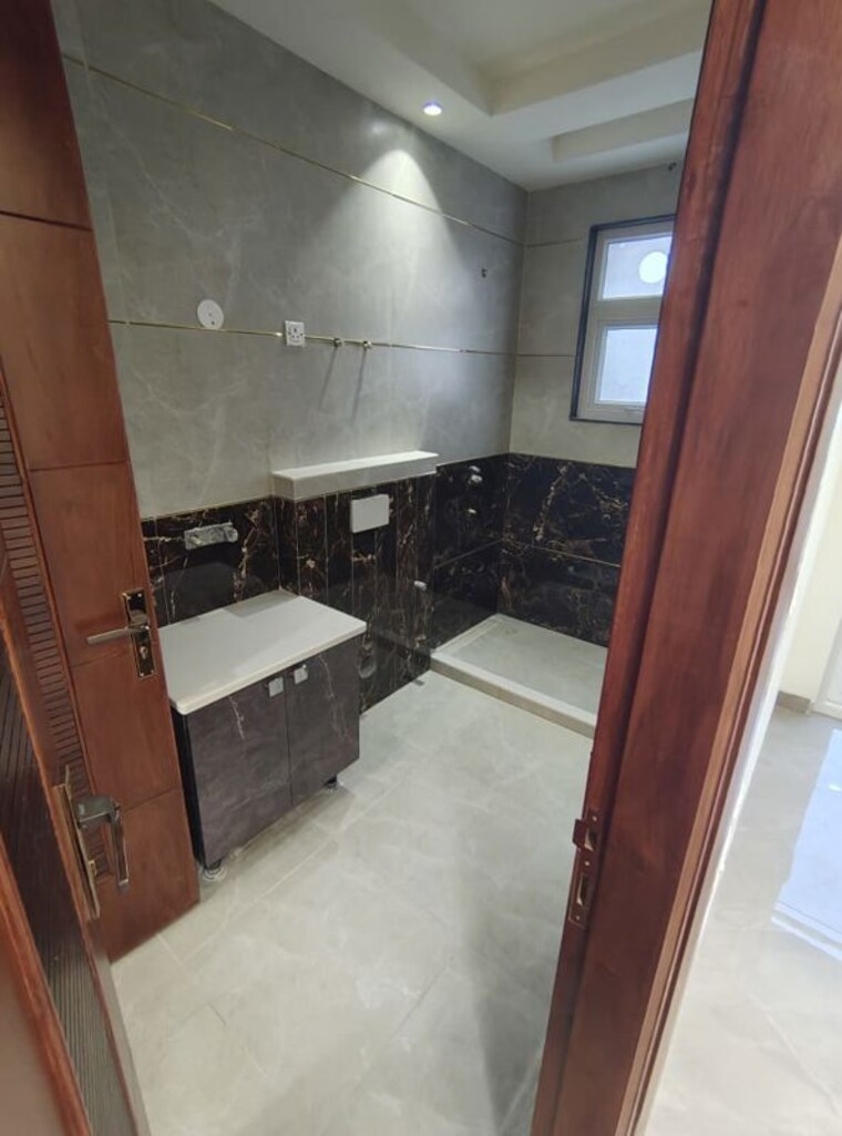 Kitchen, lavender-floors 4 Bedroom 260 Sq.Yd. Builder Floor In Sector 89 Faridabad 10109663