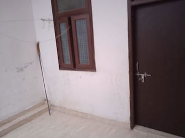 Building Lobby in 2 BHK Builder Floor at Chinhat – for Rent