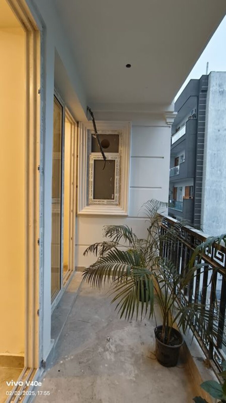 Balcony, vasant kunj 3 Bedroom 1300 Sq.Ft. Builder Floor In Vasant Kunj Delhi 10109685