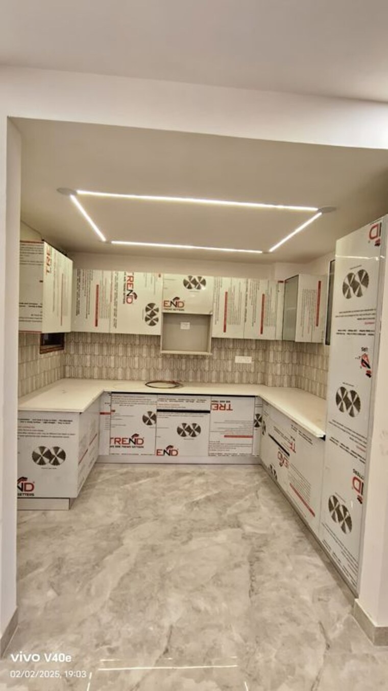 Kitchen, vasant kunj 3 Bedroom 1300 Sq.Ft. Builder Floor In Vasant Kunj Delhi 10109685