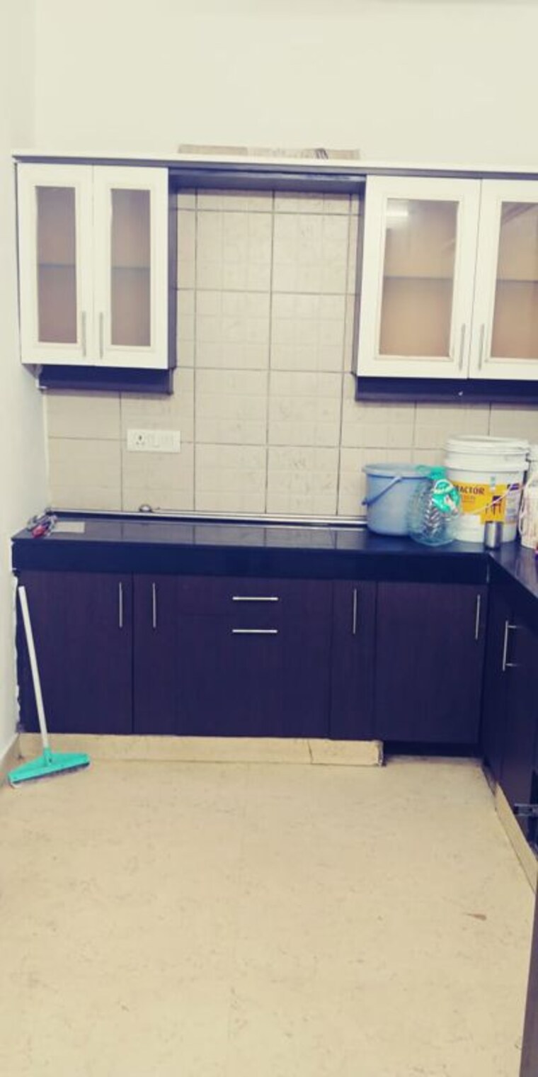 Kitchen, east of kailash 3 Bedroom 1500 Sq.Ft. Builder Floor In East Of Kailash Delhi 10109690