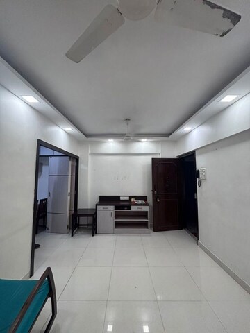 Master Bedroom in 2 BHK Apartment at Andheri West – for Rent