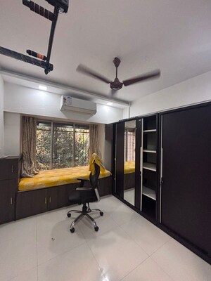 2 BHK Apartment For Rent in Andheri West