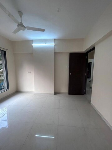 Room in 2 BHK Apartment at Andheri West – for Rent