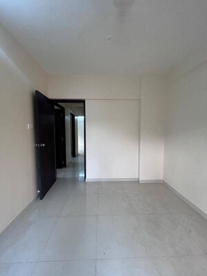 Room in 2 BHK Apartment at Andheri West – for Rent