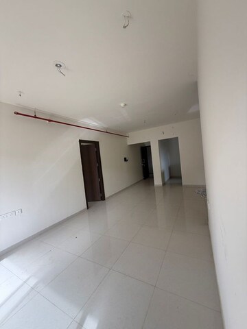 Room in 3 BHK Apartment at Shapoorji Pallonji Vahana Yahavi Phase 1, Bavdhan – for Rent