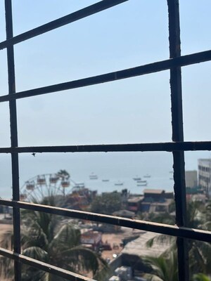 Furnished Amenities in 2 BHK Apartment at Andheri West – for Rent