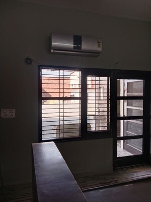 Room in 2 BHK Builder Floor at Huda – for Rent