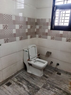 Bathroom in 2 BHK Builder Floor at Huda – for Rent