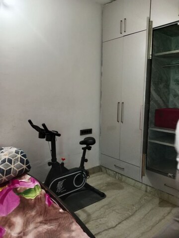 Room in 2 BHK Builder Floor at Huda – for Rent