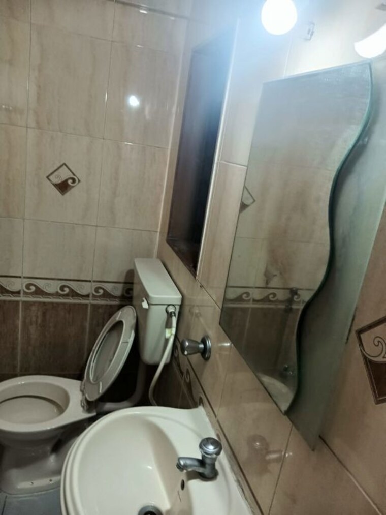 Bathroom, kanjurmarg west 2 Bedroom 1050 Sq.Ft. Apartment In Kanjurmarg West Mumbai 10109765