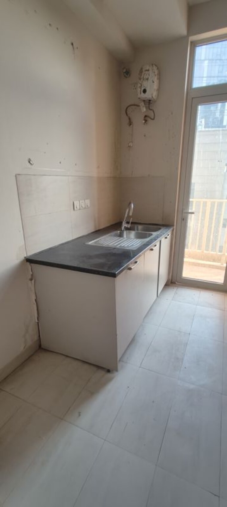 Kitchen, ireo-victory-valley 2 Bedroom 1435 Sq.Ft. Apartment In Sector 67 Gurgaon 10109766