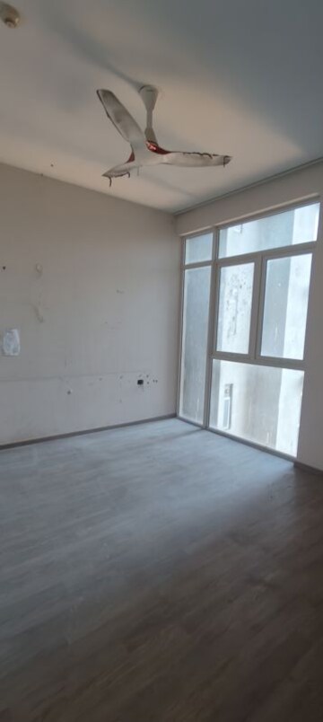 Room in 2 BHK Apartment at Ireo Victory Valley, Sector 67 – for Rent