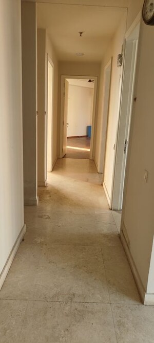 Room in 3 BHK Apartment at Ireo Victory Valley, Sector 67 – for Rent