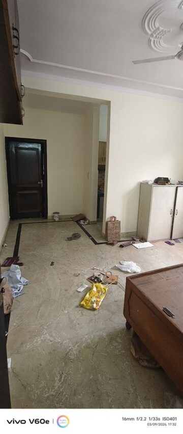 Room in 1.5 BHK Villa at Sector 55 – for Rent