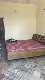 1 BHK + Study Room 1500 Sq.Ft. Independent House in Sector 42