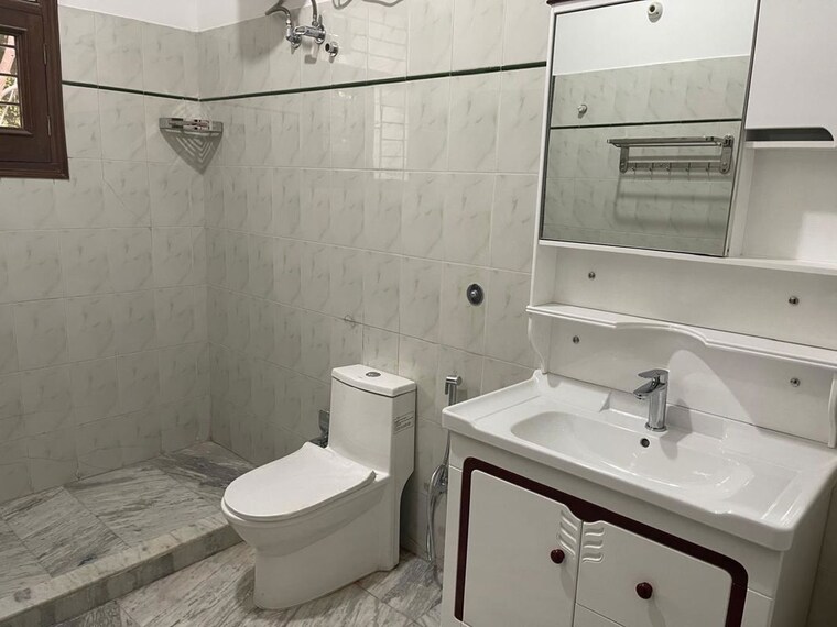 Bathroom, sector 21 4 Bedroom 3500 Sq.Ft. Independent House In Sector 21 Chandigarh 10109797