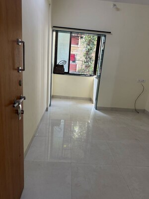 Room in 1 BHK Apartment at Yashodhara CHS, Goregaon East – for Rent