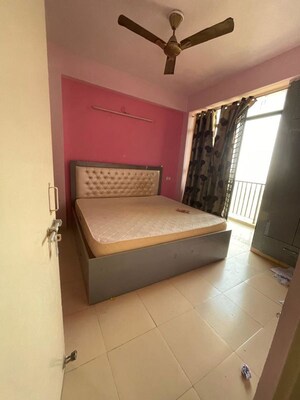 Furnished Amenities in 1 BHK Apartment at Auric City Homes, Sector 82 – for Rent