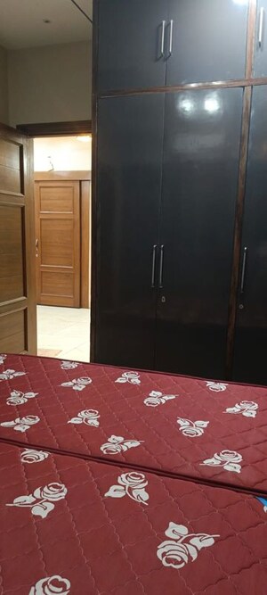 Furnished Amenities in 2 BHK Builder Floor at Sector 85 – for Rent