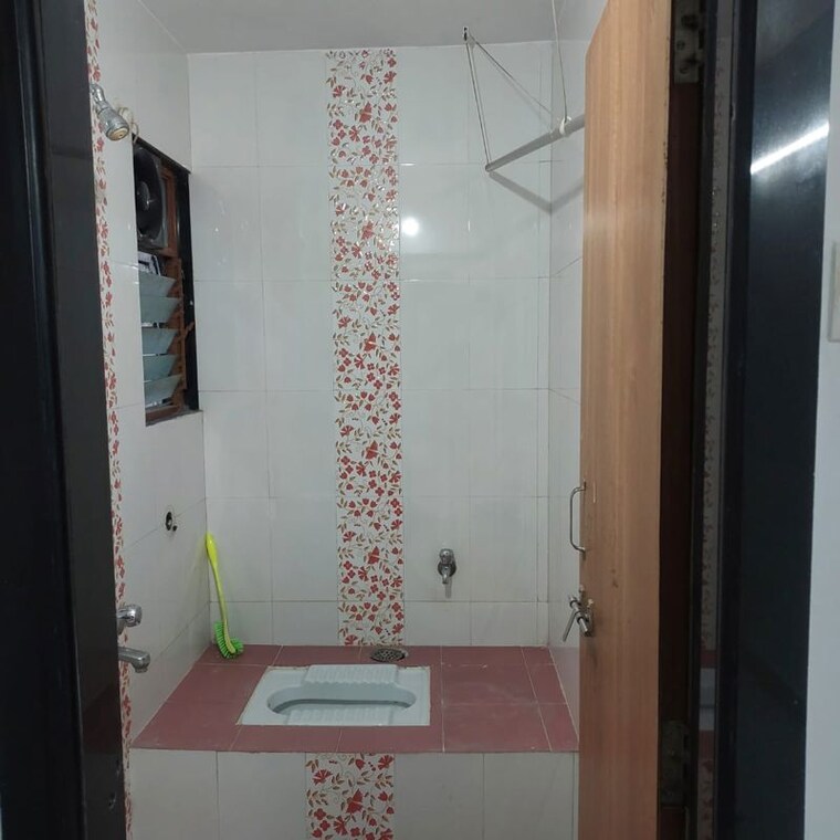 Bathroom, sudhir-regency 3 Bedroom 1650 Sq.Ft. Apartment In Model Colony Pune 10109847