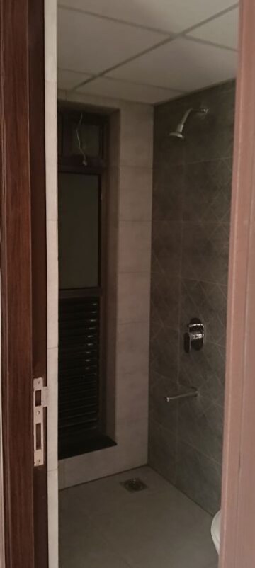 Bathroom in 2 BHK Apartment at Mahindra Alcove, Chandivali – for Rent