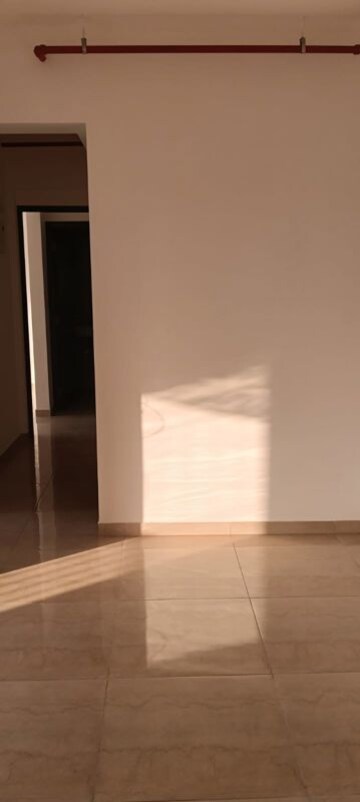 Room in 2 BHK Apartment at Mahindra Alcove, Chandivali – for Rent