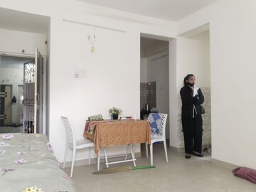 Living Room in 2 BHK Apartment at Veer Bharat Society, Bhawani Peth – for Rent