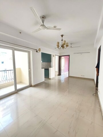 Room in 3 BHK Apartment at Gaur Sportswood, Sector 79 – for Rent