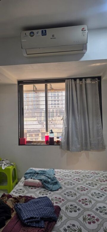 Room in 1 BHK Apartment at Gandharv Darshan, Lower Parel – for Rent