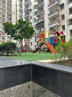 2 BHK Apartment – Exterior View View at Antriksh Golf View, Sector 78 - for Rent