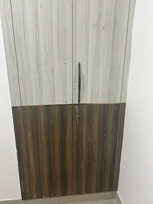 Furnished Amenities in 2 BHK Apartment at Antriksh Golf View, Sector 78 – for Rent