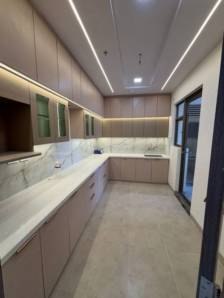 Kitchen, ansals-celebrity-greens 3.5 Bedroom 2015 Sq.Ft. Apartment In Sushant Golf City Lucknow 10109956