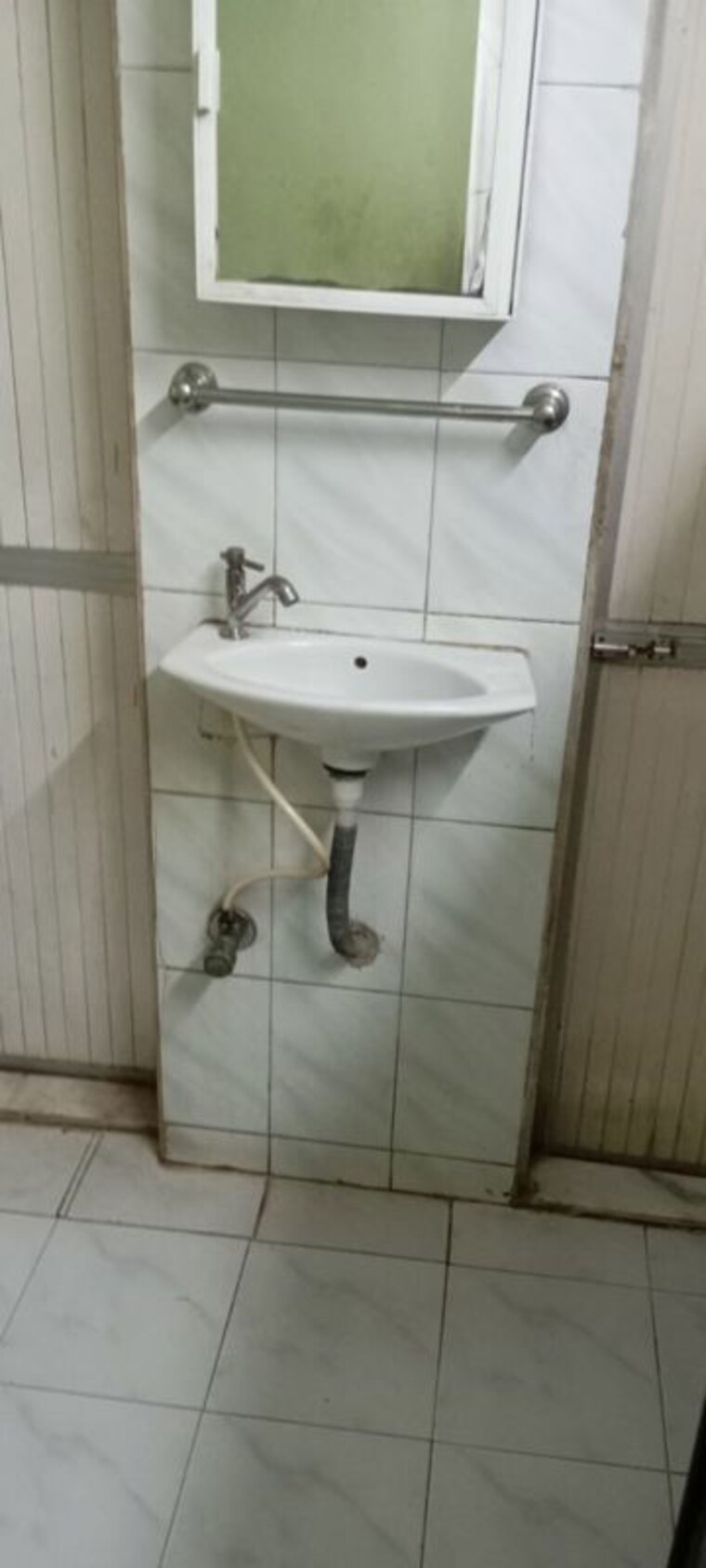 Bathroom, chakala 1 Bedroom 400 Sq.Ft. Apartment In Chakala Mumbai 10109964