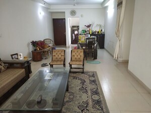 3 BHK Builder Floor For Rent in Sector 9