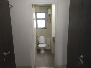 Building Lobby in 3 BHK Builder Floor at Sector 9 – for Rent