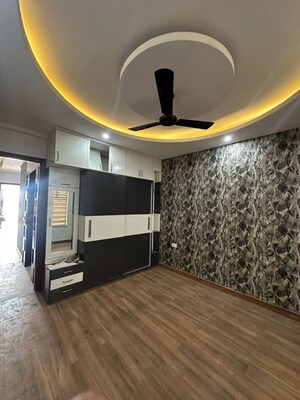 Bedroom in 3 BHK Builder Floor at Sector 4 – for Rent