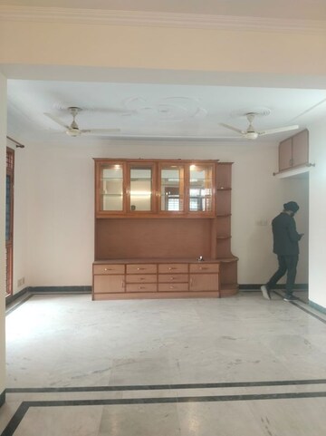 Living Room in 3 BHK Apartment at Unitech Uniworld Gardens 2, Sector 47 – for Rent