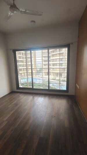 Room in 2 BHK Apartment at Acme Ozone, Manpada – for Rent