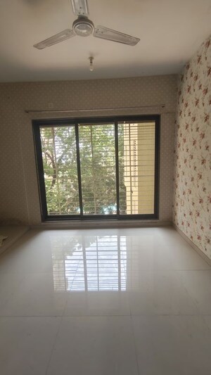 Room in 2 BHK Apartment at Acme Ozone, Manpada – for Rent