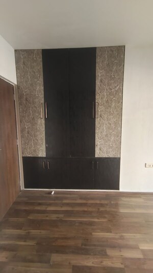 Furnished Amenities in 2 BHK Apartment at Acme Ozone, Manpada – for Rent
