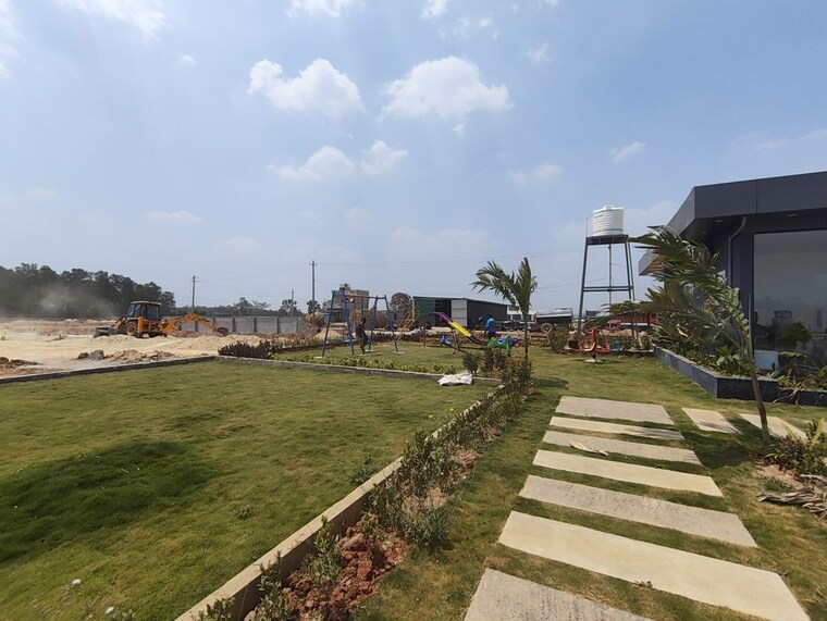 Garden, electronic city phase ii  1200 Sq.Ft. Plot In Electronic City Phase ii Bangalore 10110024
