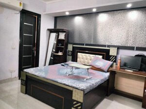 Bedroom in 3 BHK Builder Floor at Sector 4 – for Rent