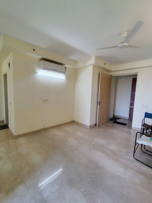 Room in 3 BHK Builder Floor at Uday Arden 45, Sector 45 – for Rent