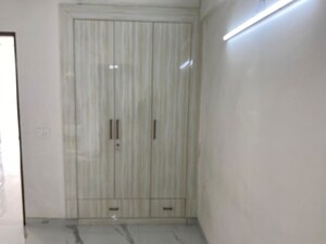 Building Lobby in 3 BHK Builder Floor at Uday Arden 45, Sector 45 – for Rent